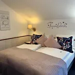Stadthotel Geis فندق