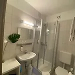 Stadthotel Geis باد نيوشتاد أن دير سال