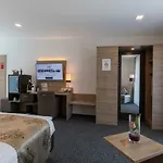 Stadthotel Geis 3* باد نيوشتاد أن دير سال