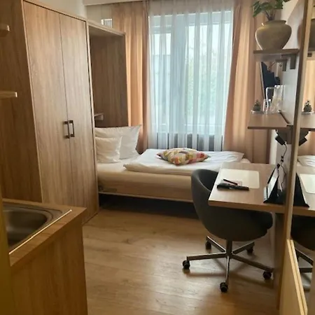 Ξενοδοχείο Stadthotel Geis 3*