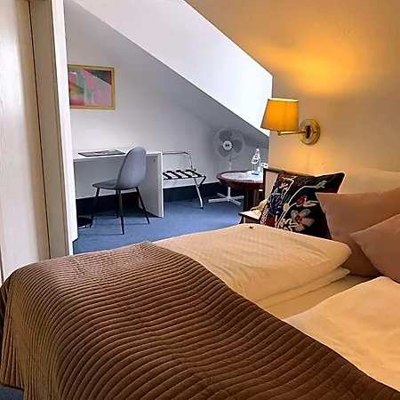 Stadthotel Geis Hotel 3*