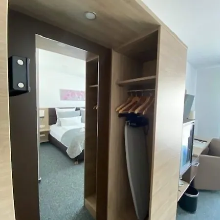 Hotel Stadthotel Geis 3*