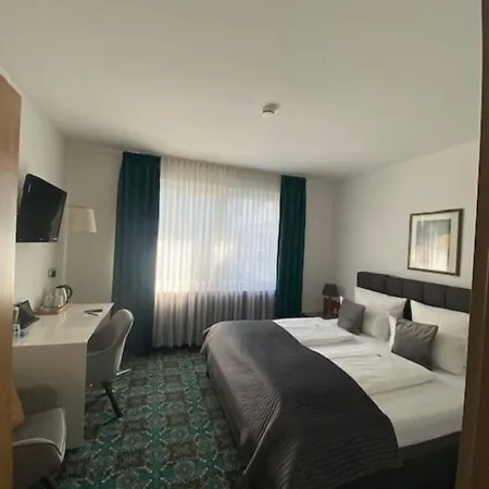 Stadthotel Geis Hotel 3*