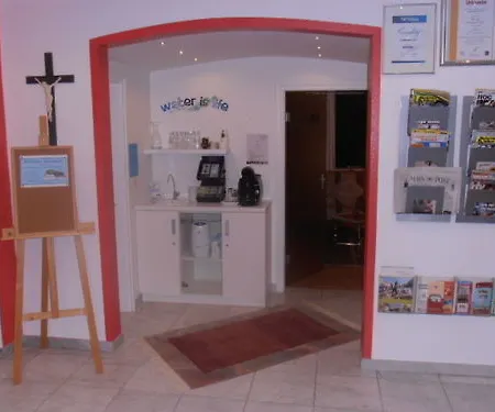 Stadthotel Geis 3* Бад-Нойштадт-ан-дер-Зале