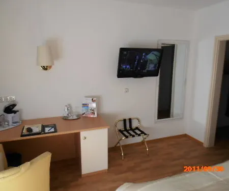 Stadthotel Geis Ξενοδοχείο 3*