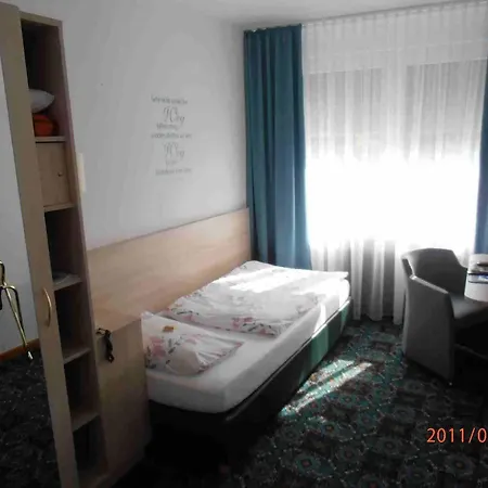Stadthotel Geis Ξενοδοχείο Bad Neustadt an der Saale