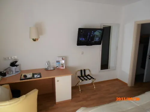 Stadthotel Geis Hotel 3*